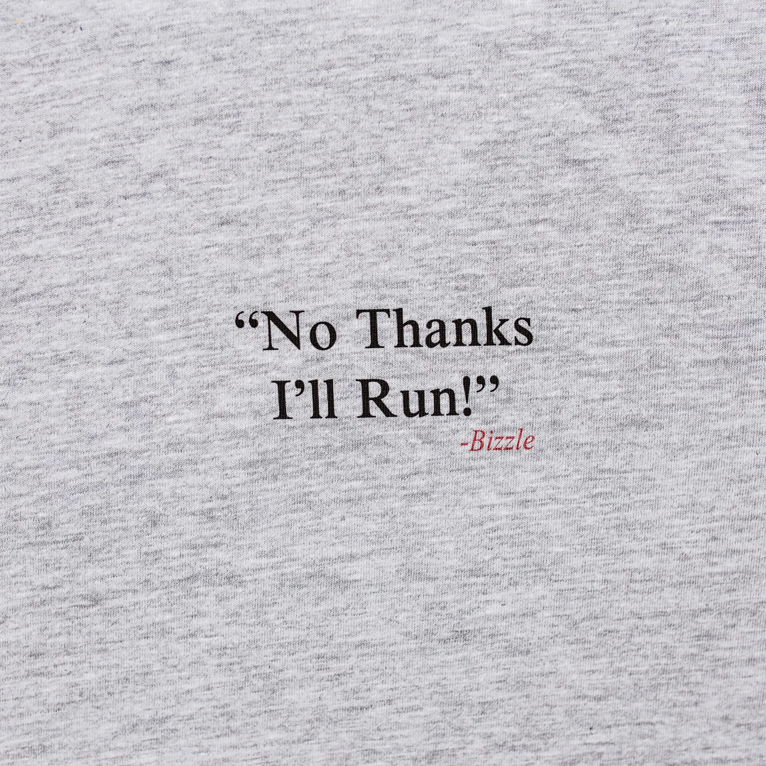 BIZZLE RUNNING CLUB TEE LIGHT GREY - Image 4